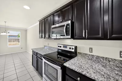3033 Walker Creek Drive, Little Elm, TX 75068 - Photo 17