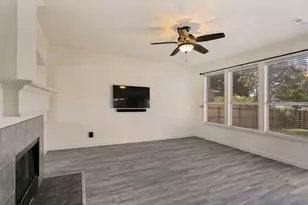 2424 Hunters Run Dr, Plano, TX 75025 - Photo 5