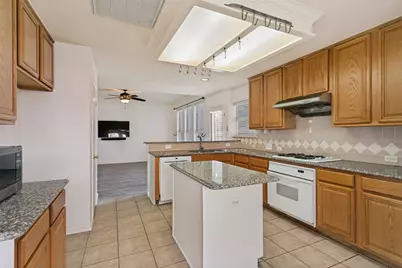 2424 Hunters Run Drive, Plano, TX 75025 - Photo 11