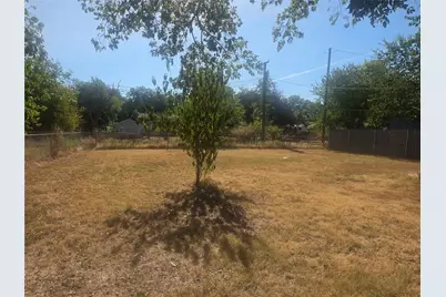 209 Ohio Avenue, Graham, TX 76450 - Photo 5