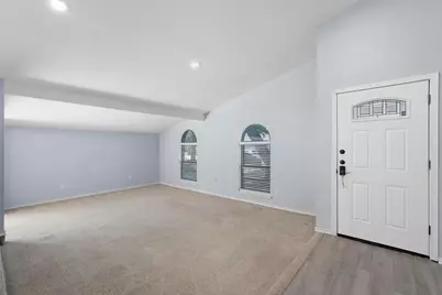 6108 Jennings Drive, The Colony, TX 75056 - Photo 3