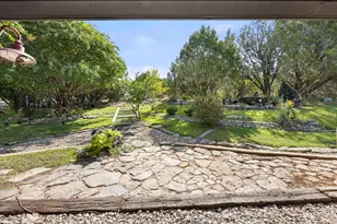 1393 Shady Oaks Cir, Glen Rose, TX 76043 - Photo 31
