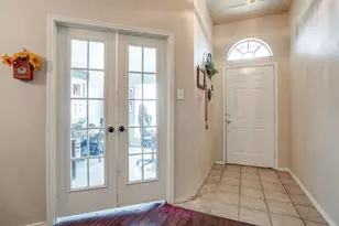1013 Hidden Lake Dr, Burleson, TX 76028 - Photo 3