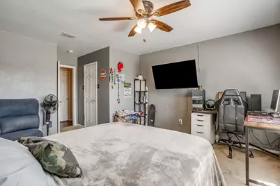 1013 Hidden Lake Drive, Burleson, TX 76028 - Photo 13