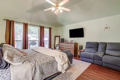 1013 Hidden Lake Drive, Burleson, TX 76028 - Photo 11