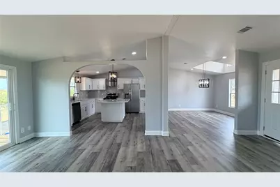 716 Coyote Trail, Rhome, TX 76078 - Photo 5