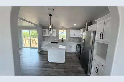 716 Coyote Trail, Rhome, TX 76078 - Photo 9