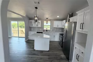 716 Coyote Trail, Rhome, TX 76078 - Photo 9