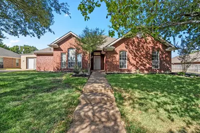 325 Fannin Drive, Hewitt, TX 76643 - Photo 1