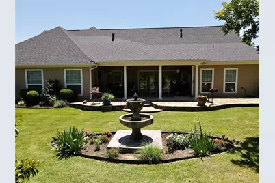 1602 Jefferson Street, Bowie, TX 76230 - Photo 3