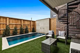 1852 Mecca St, Dallas, TX 75206 - Photo 1
