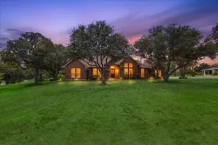 1332 Rolling Acres Dr, Argyle, TX 76226 - Photo 37