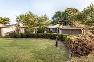 2328 Globe Ave, Dallas, TX 75228 - Photo 3