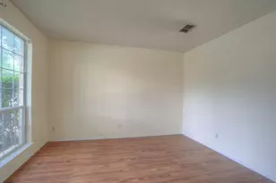 1369 Colby Dr, Lewisville, TX 75067 - Photo 5