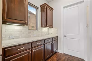 1024 Highpoint Way, Roanoke, TX 76262 - Photo 9