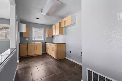 736 Angus, Dallas, TX 75217 - Photo 11