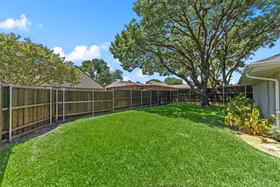 1800 Cross Bend Road, Plano, TX 75023 - Photo 25