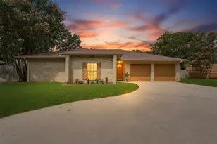 1113 E Lawn Meadow Dr, Allen, TX 75002 - Photo 1
