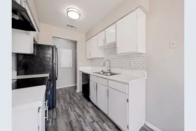 1122 Millview Drive #702, Arlington, TX 76012 - Photo 5