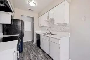 1122 Millview Dr, Arlington, TX 76012 - Photo 5