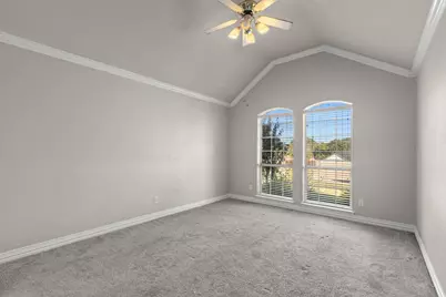 1055 The Meadows Parkway, DeSoto, TX 75115 - Photo 25