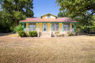 624 Alexander Rd, Stephenville, TX 76401 - Photo 1