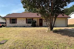 732 Dunaway Ln, Azle, TX 76020 - Photo 35