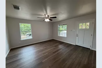 1000 Throckmorton Street #A,B, McKinney, TX 75069 - Photo 3