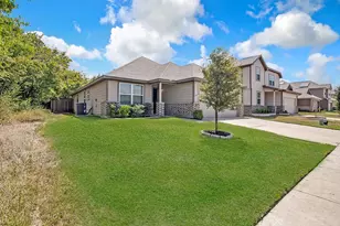 2441 Bear Oak Dr, Fort Worth, TX 76123 - Photo 3