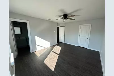 1702 E Powell Avenue, Fort Worth, TX 76104 - Photo 13