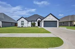 172 Crenshaw Ct, Stephenville, TX 76401 - Photo 1