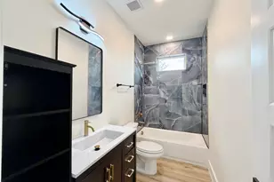 1950 Gallagher St, Dallas, TX 75212 - Photo 17