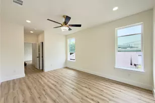 1950 Gallagher St, Dallas, TX 75212 - Photo 15