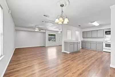 117 Leslie Street, Bonham, TX 75418 - Photo 9