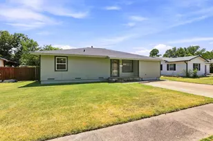117 Leslie St, Bonham, TX 75418 - Photo 1