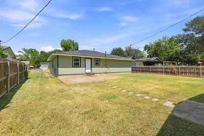 117 Leslie Street, Bonham, TX 75418 - Photo 37