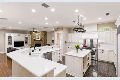 215 Bent Creek Court, Southlake, TX 76092 - Photo 5