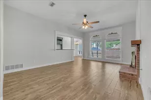 7449 Bear Lake Dr, Fort Worth, TX 76137 - Photo 7