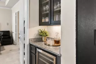 12505 Amesbury Way, Farmers Branch, TX 75234 - Photo 5