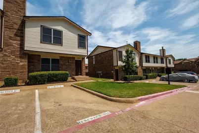 910 Cedar Terrace #910, Cedar Hill, TX 75104 - Photo 3