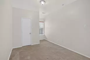5916 Crestview Dr, Grand Prairie, TX 75052 - Photo 27