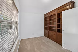 5916 Crestview Dr, Grand Prairie, TX 75052 - Photo 15