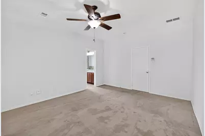 5916 Crestview Drive, Grand Prairie, TX 75052 - Photo 17