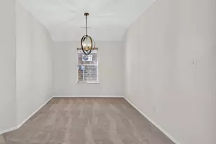 5916 Crestview Dr, Grand Prairie, TX 75052 - Photo 5