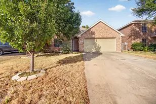 5916 Crestview Dr, Grand Prairie, TX 75052 - Photo 1