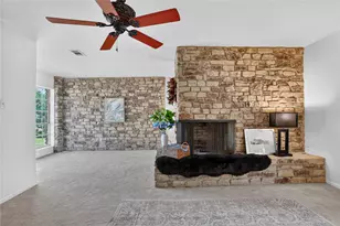 3902 Laramie Dr, Granbury, TX 76049 - Photo 21