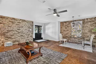 3902 Laramie Dr, Granbury, TX 76049 - Photo 13