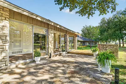 3902 Laramie Drive, Granbury, TX 76049 - Photo 5