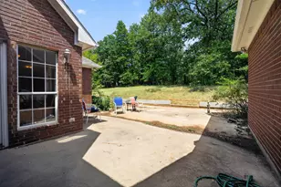 804 Waterloo Lake Dr, Denison, TX 75020 - Photo 3