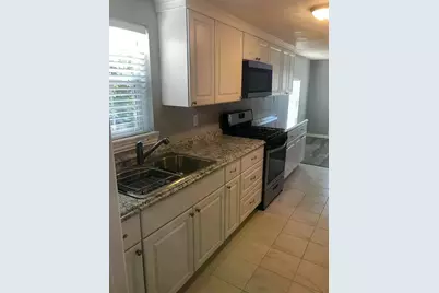 352 E Archer Street, Jacksboro, TX 76458 - Photo 5